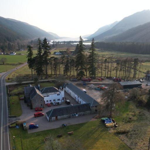 Great Glen Hostel スピーン・ブリッジ エクステリア 写真