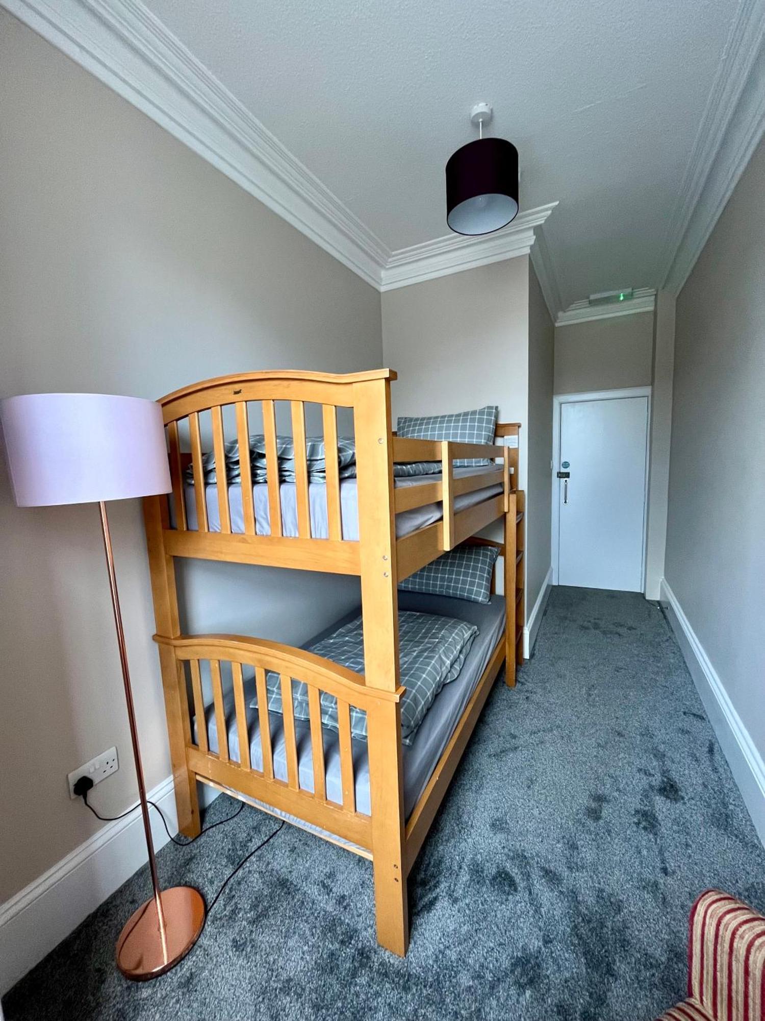 Great Glen Hostel スピーン・ブリッジ エクステリア 写真
