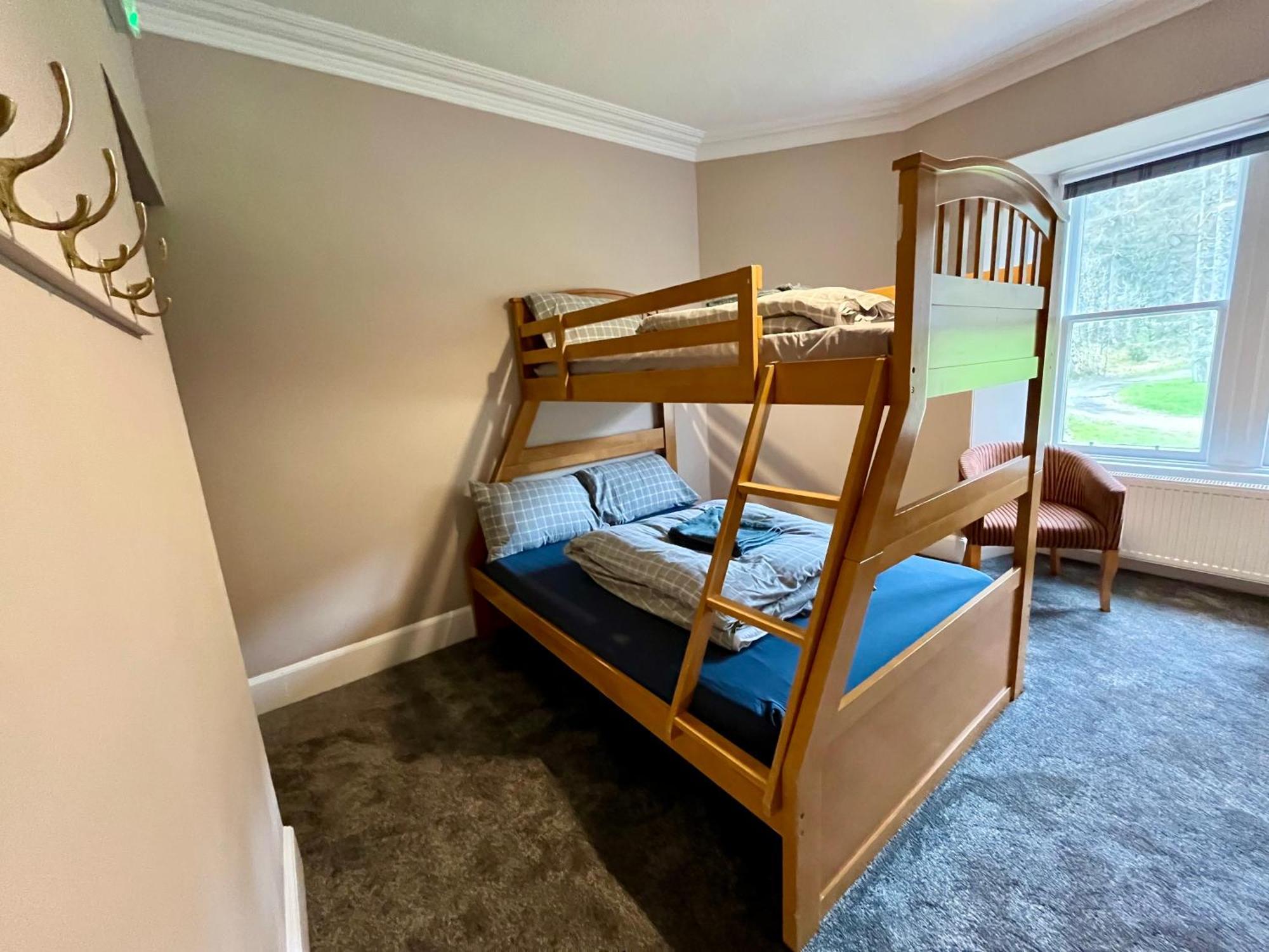 Great Glen Hostel スピーン・ブリッジ エクステリア 写真