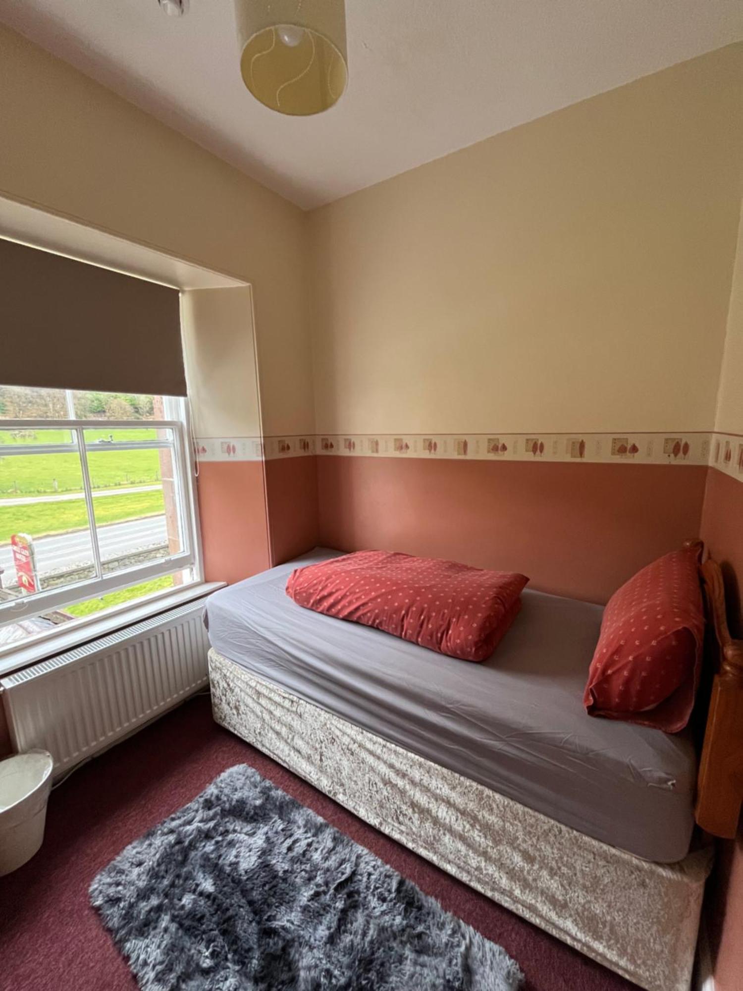 Great Glen Hostel スピーン・ブリッジ エクステリア 写真